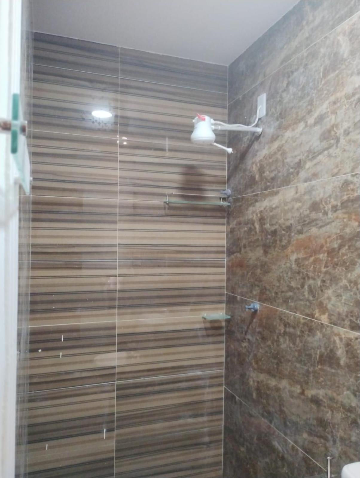 Pousada Recanto Beach House - Cabo Frio - Rj- Unamar- Cond Florestinha - 1 Min A Pe Da Praia Tamoios Exteriör bild